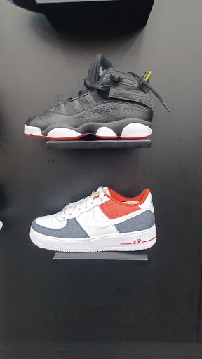 Shoe Store «WSS», reviews and photos, 3000 W Century Blvd, Inglewood, CA 90303, USA