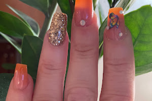 Expo nails