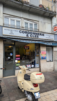 Services 2 - Cordonnerie & Clés à Grenoble