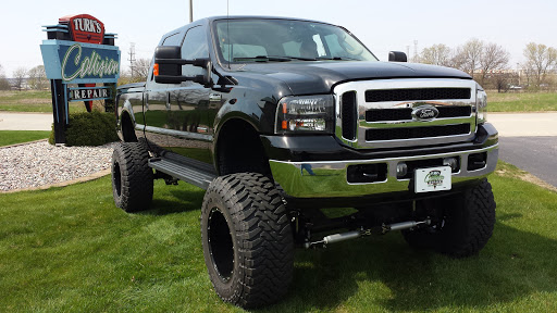 Auto Body Shop «Turks Collision Repair», reviews and photos, 508 Twin Rail Dr, Minooka, IL 60447, USA