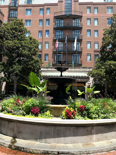 Shopping Mall «The Shops at Belmond Charleston Place», reviews and photos, 205 Meeting St, Charleston, SC 29401, USA