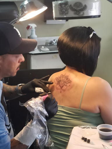 Tattoo Shop «Unlimited Tattoo», reviews and photos, 359 S Irwindale Ave, Azusa, CA 91702, USA