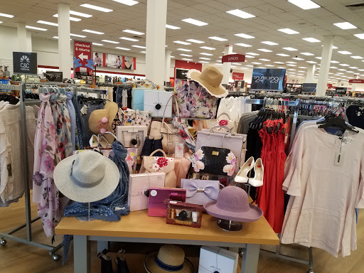Department Store «T.J. Maxx», reviews and photos, 331 New Jersey 18, East Brunswick, NJ 08816, USA