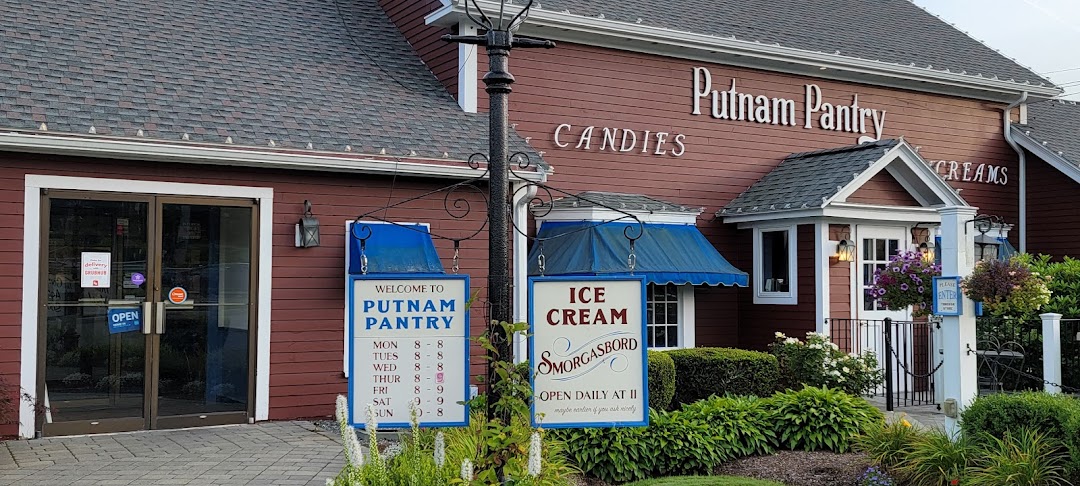 Putnam Pantry Candies, Ice Creams & Cafe