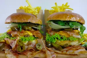 Swojski Burger image