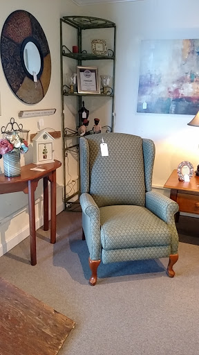 Consignment Shop «What A Find», reviews and photos, 154 Huttleston Ave, Fairhaven, MA 02719, USA