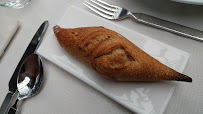 Baguette du Restaurant gastronomique Les Ombres à Paris - n°5