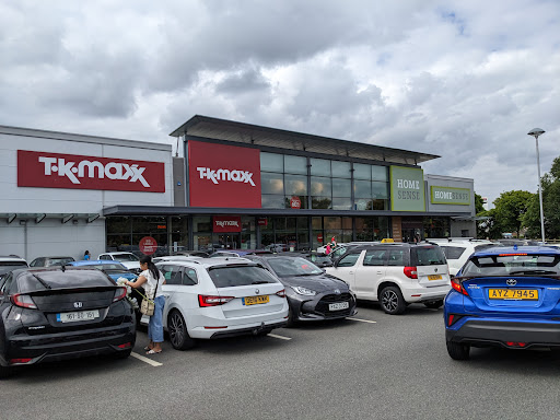 Lisnagelvin Retail Park