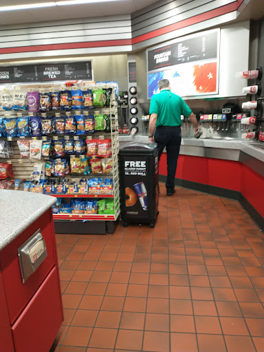 Gas Station «QuikTrip», reviews and photos, 4700 Lamar Ave, Mission, KS 66202, USA