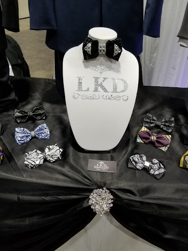 Bridal Shop «Divas Closet Bridal Boutique», reviews and photos, 1034 Merriam Ln, Kansas City, KS 66103, USA