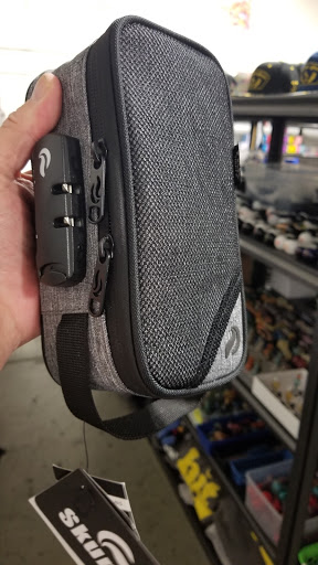 Tobacco Shop «Collective Glass Smoke Shop», reviews and photos, 3616 McRae Blvd #2, El Paso, TX 79925, USA