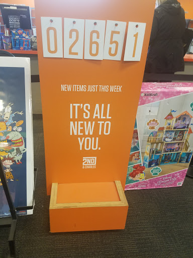 Used Book Store «2nd & Charles», reviews and photos, 3924 Baldwin Rd, Auburn Hills, MI 48326, USA