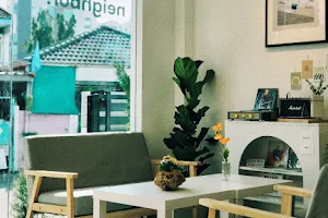 The Neighbor COFFEE STUDIO - กาแฟ มัทฉะ และเครื่องดื่ม image