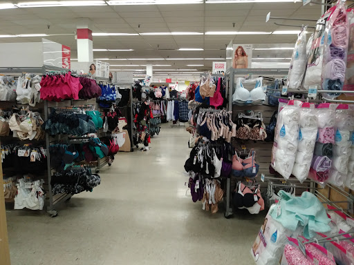 Discount Store «Kmart», reviews and photos, 3443 W Addison St, Chicago, IL 60618, USA