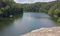 Lake Vesuvius Lakeshore Trail