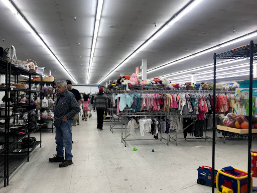 Thrift Store «Guadalupe & Rural Goodwill Goodwill Retail Store & Donation Center», reviews and photos, 805 E Guadalupe Rd, Tempe, AZ 85283, USA