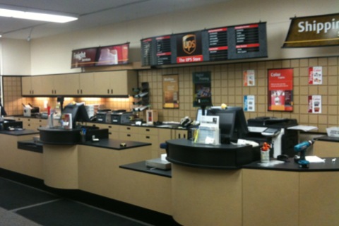 Shipping and Mailing Service «The UPS Store», reviews and photos, 8014 Olson Memorial Hwy, Golden Valley, MN 55427, USA