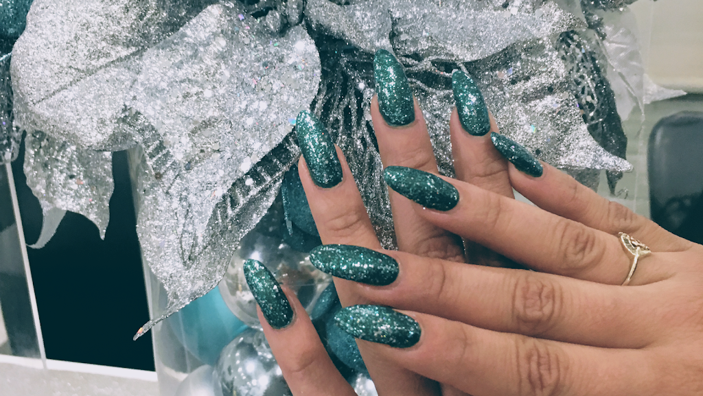 Elegant Nails & Waxing (HAPPY HOUR: 10% OFF on Monday – Thursday at 9am to 2pm) 28203