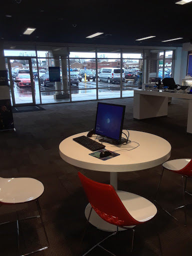 Cell Phone Store «AT&T», reviews and photos, 2692 Madison Rd j, Cincinnati, OH 45208, USA