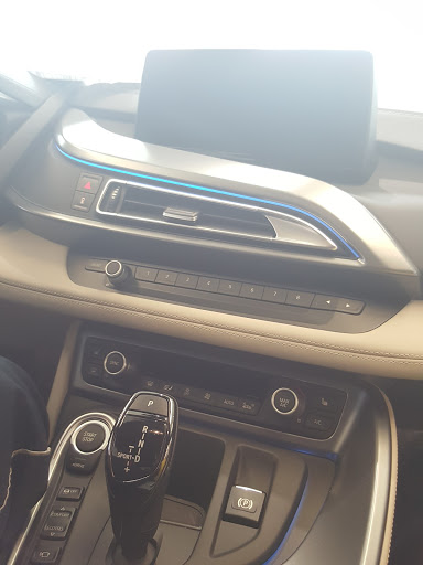 Car Dealer «Lucky Motors», reviews and photos, 225 W Roosevelt Rd, Villa Park, IL 60181, USA