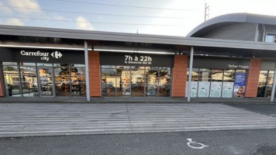 Carrefour City à Tarbes