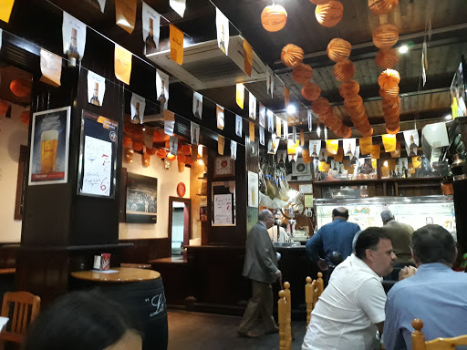 Información y opiniones sobre La Gamba Blanca de Sevilla