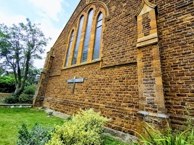 Comments and reviews of St Andrew’s Church