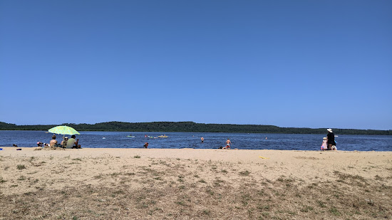 Plage du Lac de Leon