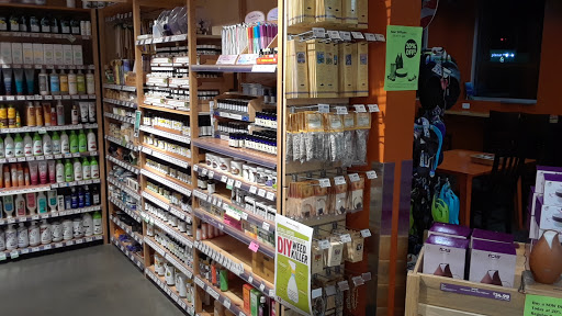 Natural Foods Store «Natural Grocers», reviews and photos, 13335 Shawnee Mission Pkwy, Shawnee, KS 66216, USA