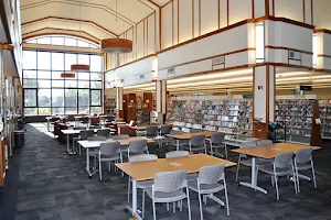 Glen Ellyn Public Library image