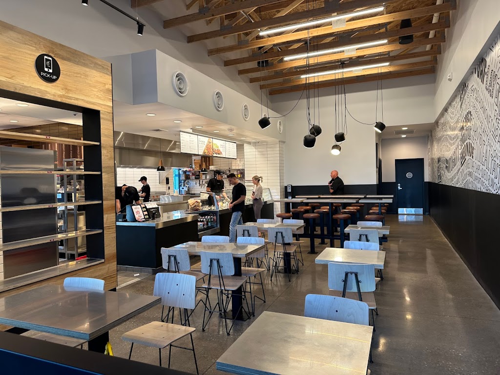 Chipotle Mexican Grill 84770