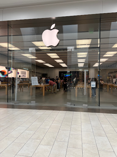 Computer Store «Apple Los Cerritos», reviews and photos, 242 Los Cerritos Center, Cerritos, CA 90703, USA