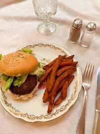 Hamburger du Restaurant Les Salons de Valentina à Mantes-la-Jolie - n°7