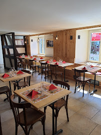 Atmosphère du Restaurant français Au Cheval Blanc Brunstatt à Brunstatt-Didenheim - n°1
