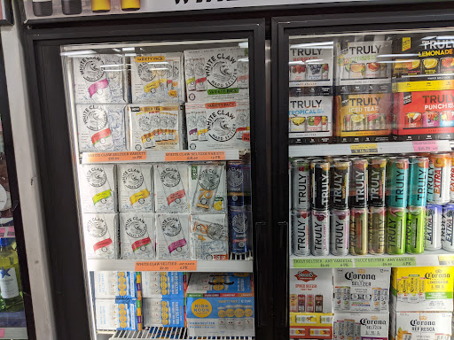 Liquor Store «Tiverton Liquor Store», reviews and photos, 65 Main Rd, Tiverton, RI 02878, USA