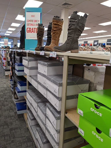 Shoe Store «Rack Room Shoes», reviews and photos, 2809 Battleground Ave, Greensboro, NC 27455, USA