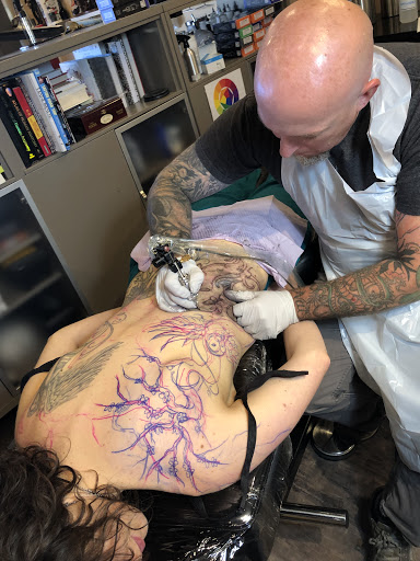 Tattoo and Piercing Shop «Skin City Tattoo and Body Piercing», reviews and photos, 11945 SW Pacific Hwy #102, Tigard, OR 97223, USA