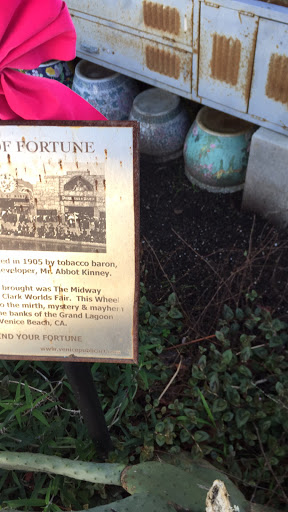 Tobacco Shop «Green House Smoke Shop», reviews and photos, 1428 Abbot Kinney Blvd, Venice, CA 90291, USA