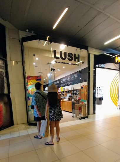LUSH Costanera Center