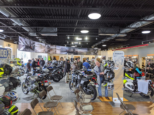 BMW Motorcycle Dealer «BMW Motorcycles of Cleveland», reviews and photos, 7315 N Aurora Rd, Aurora, OH 44202, USA