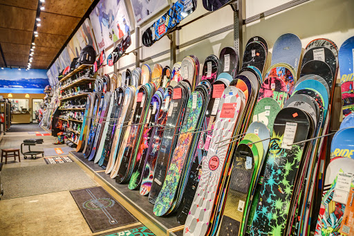 Sporting Goods Store «Any Mountain, Roseville», reviews and photos, 392 Roseville Square, Roseville, CA 95678, USA