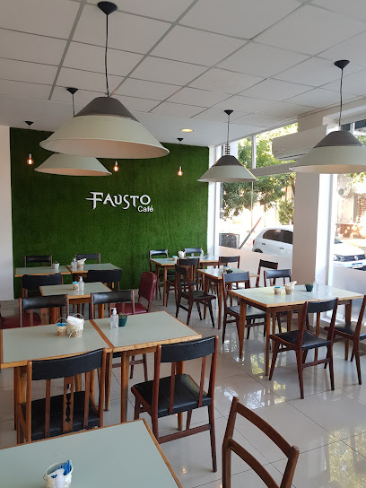 Fausto Cafe