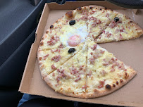 Plats et boissons du Pizzeria L'Pizza à Chazelles-sur-Lyon - n°1