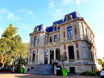 Mairie à Beuvrages