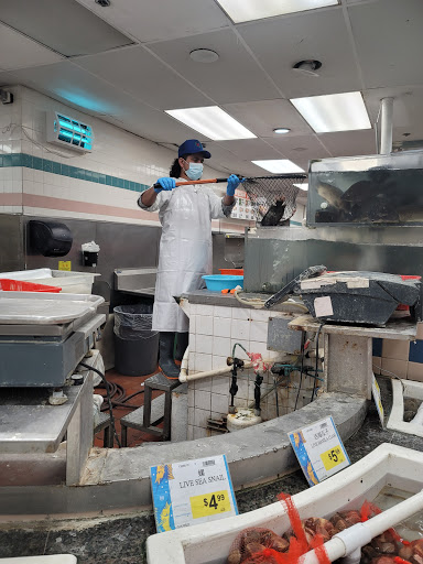 Asian Grocery Store «99 Ranch Market», reviews and photos, 1015 Nogales St, Rowland Heights, CA 91748, USA