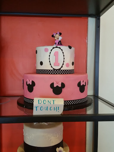 Fantasy Cakes & Fine Pastries image