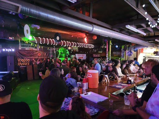 Live Music Venue «Buzzbin Art & Music Shop», reviews and photos, 331 Cleveland Ave NW, Canton, OH 44702, USA