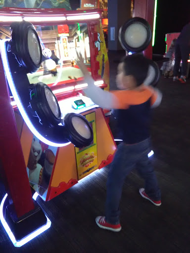 Shopping Mall «The Promenade at Howard Hughes Center», reviews and photos, 6081 Center Dr, Los Angeles, CA 90045, USA