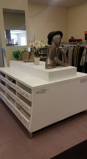 Thrift Store «Sister Carmen Community Center Thrift Store - Shop 9am-6pm, Donate 9am-5pm», reviews and photos