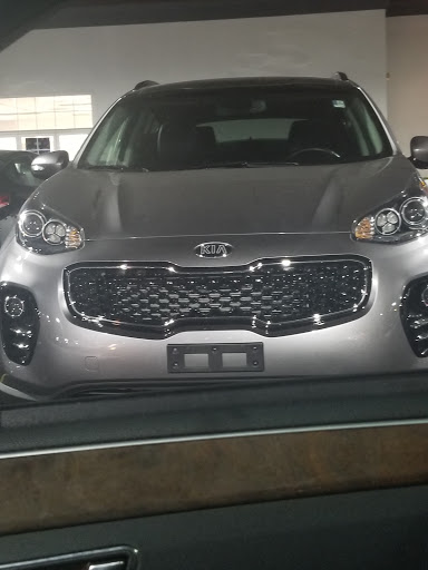 Toyota Dealer «Planet Toyota», reviews and photos, 5540 Auto Ct Dr, Matteson, IL 60443, USA